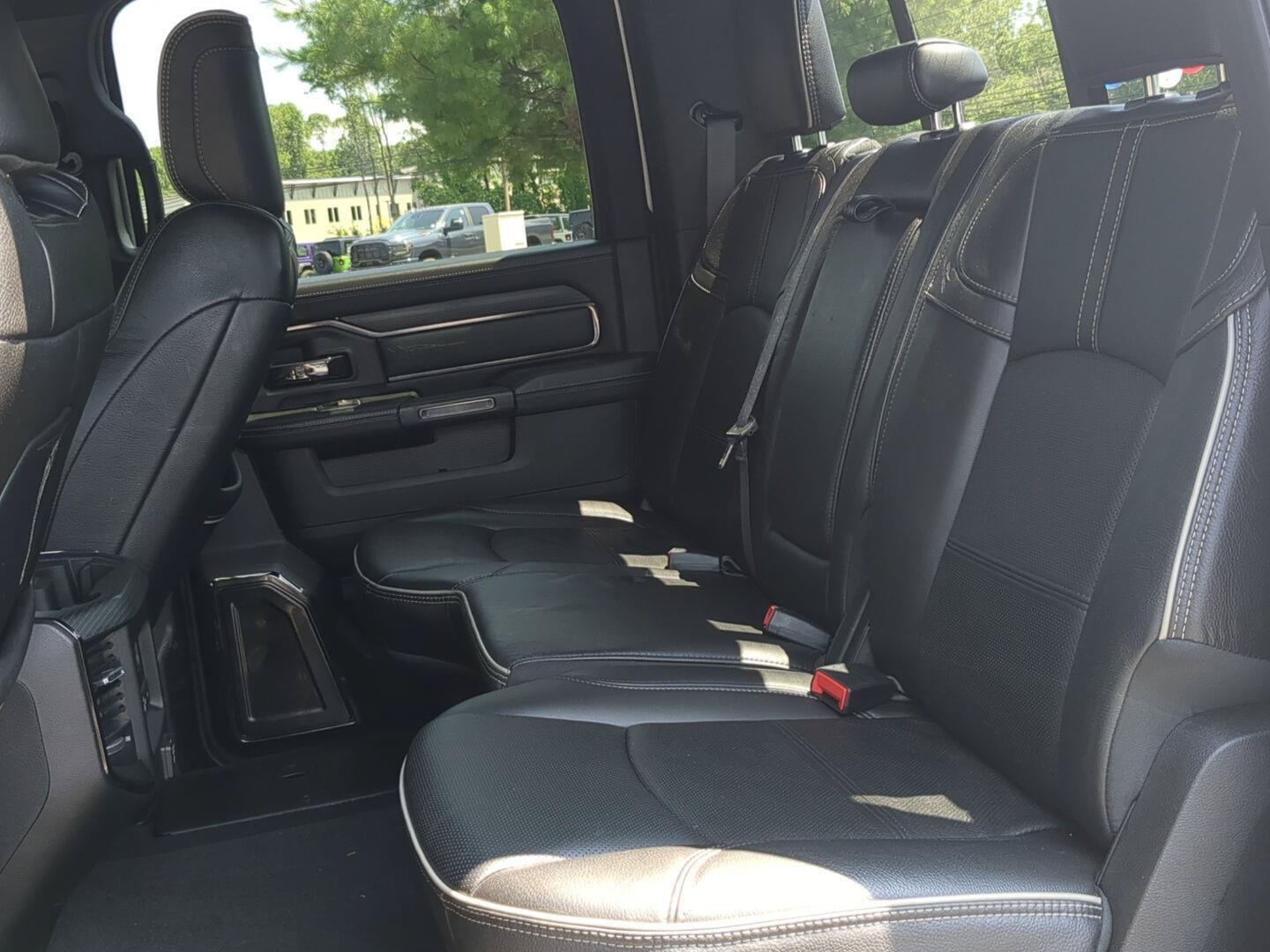 Used 2022 RAM 3500 Limited AWD/4WD image 22