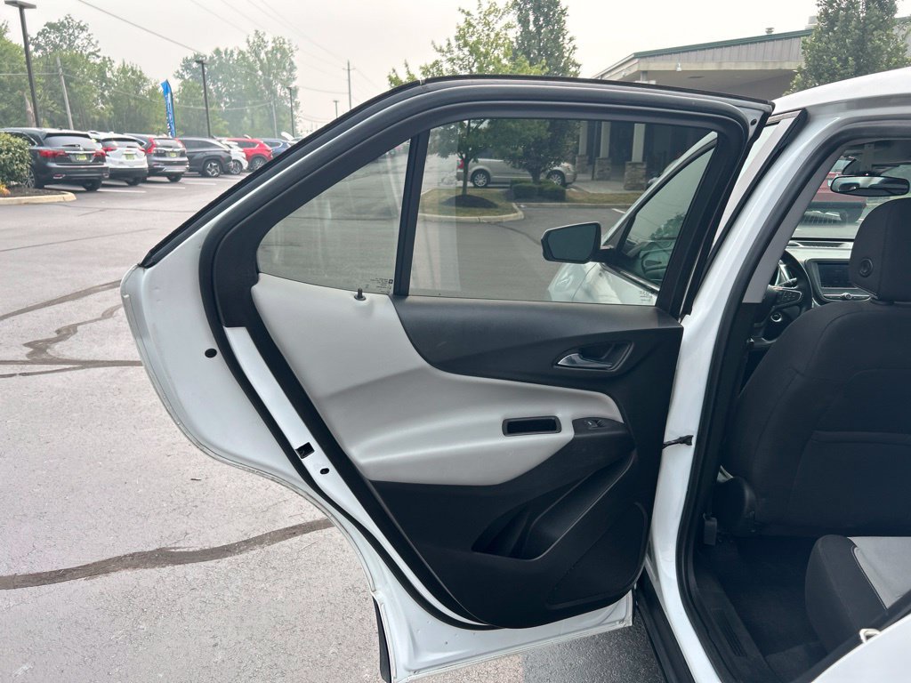 Used 2020 Chevrolet Equinox LT AWD/4WD image 22