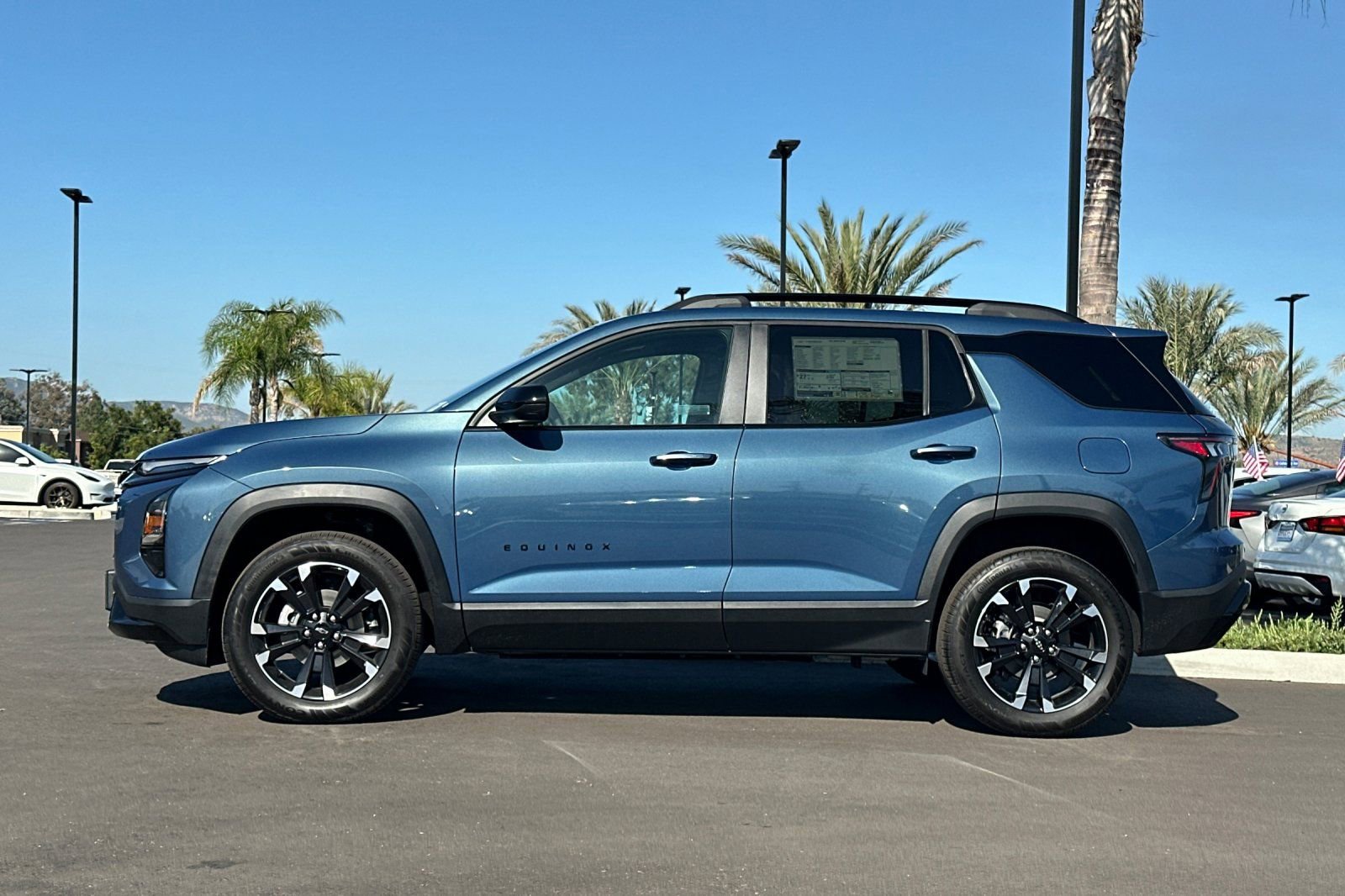 New 2026 Chevrolet Equinox RS w/ Convenience Package III FWD image 7