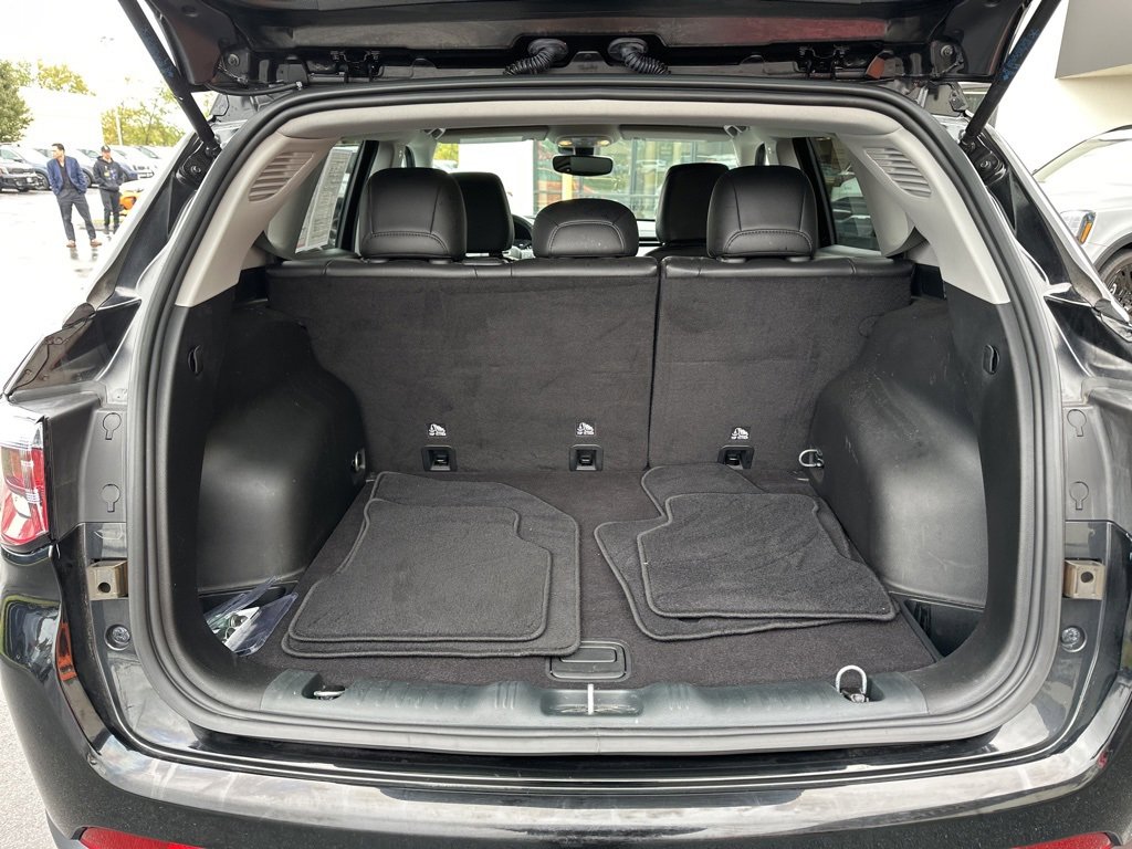 Used 2022 Jeep Compass Latitude image 18