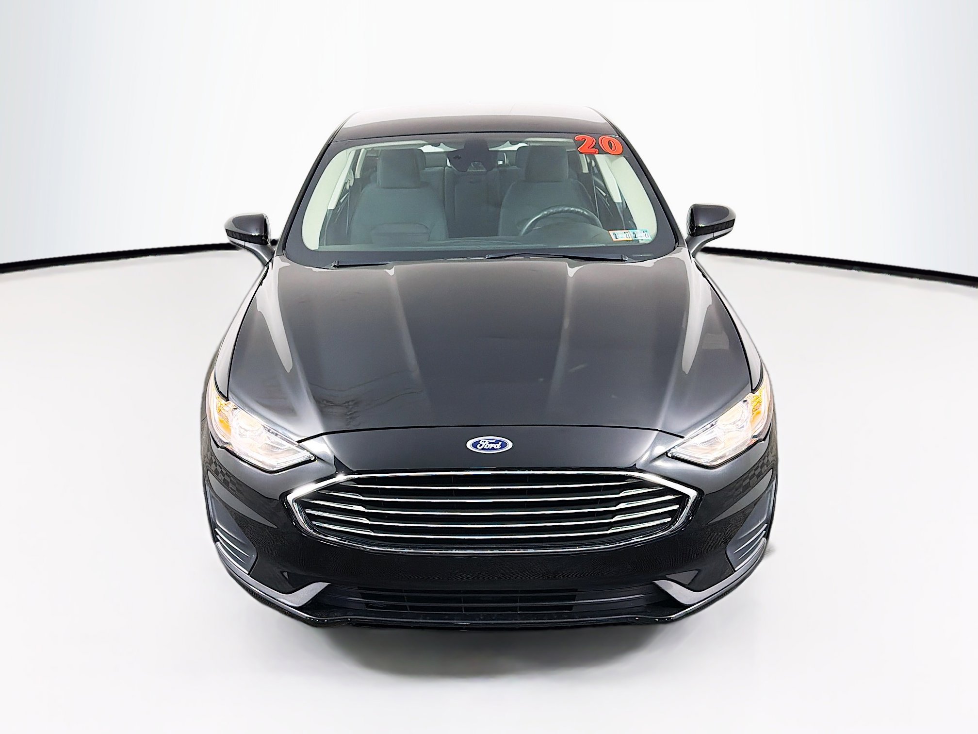 Used 2020 Ford Fusion SE image 3