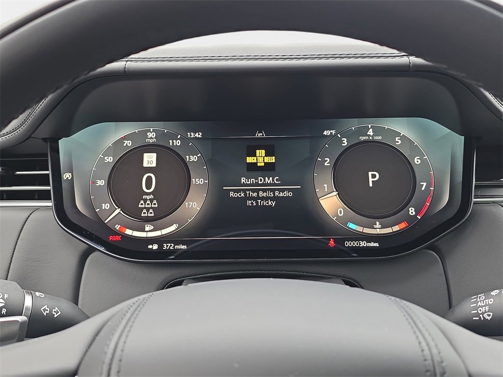 New 2025 Land Rover Range Rover Long Wheelbase SE image 19