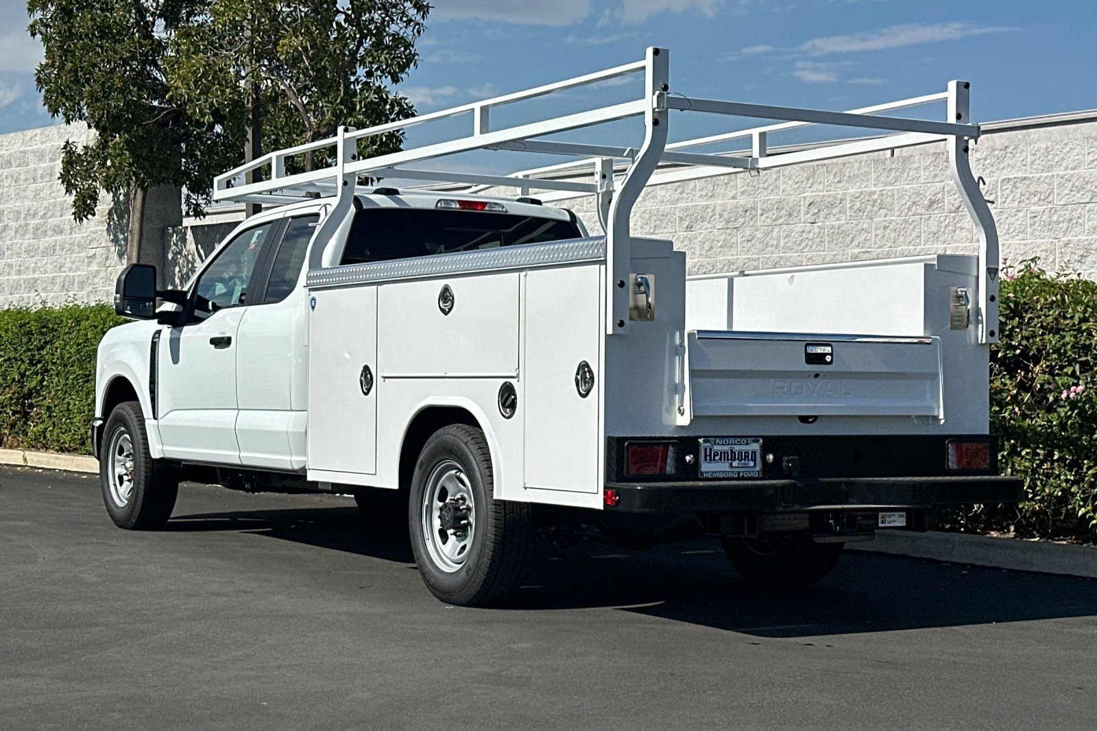 New 2025 Ford F350 XL w/ XL Chrome Package image 6