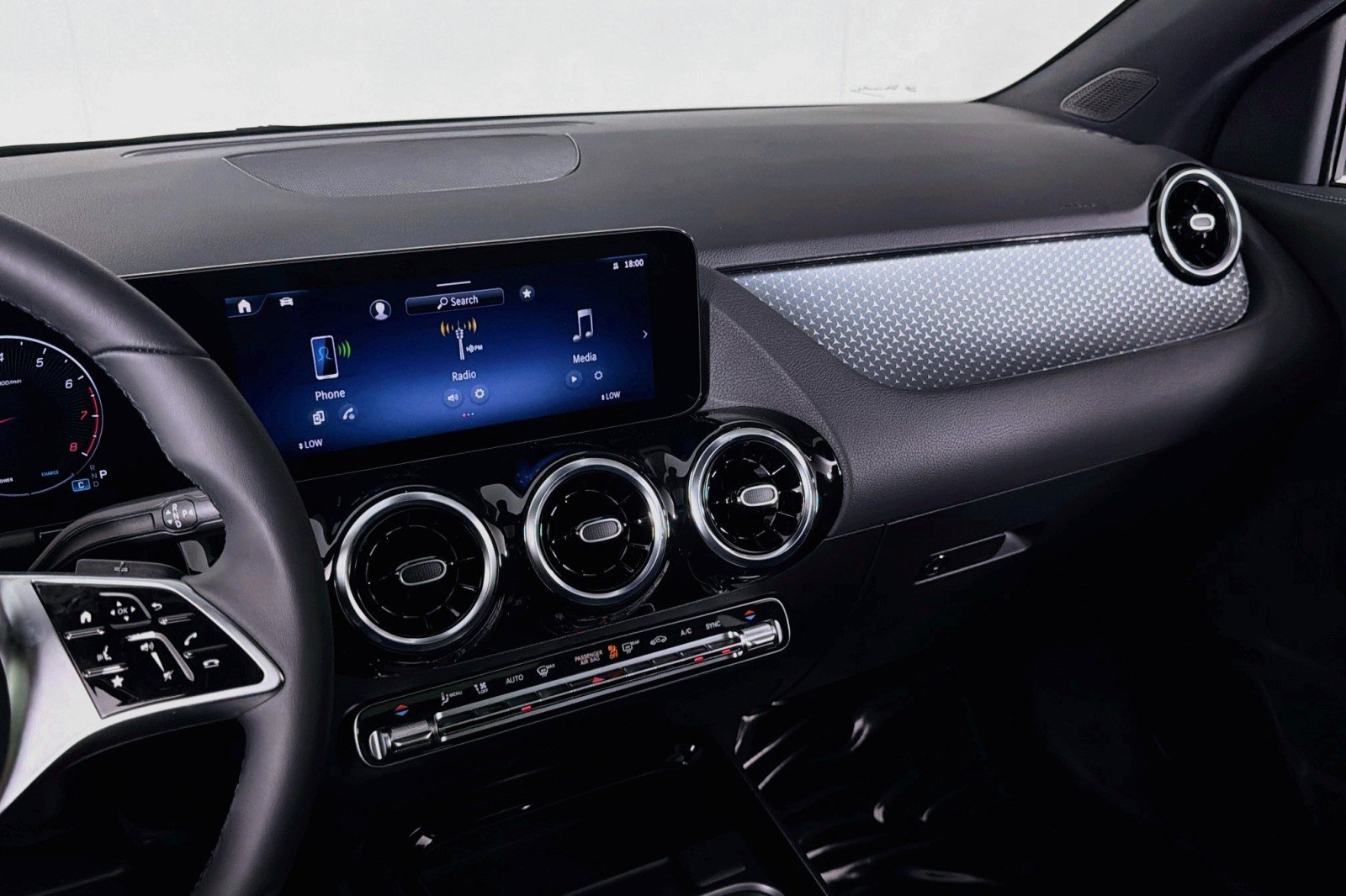 New 2026 Mercedes-Benz GLA 250 image 19