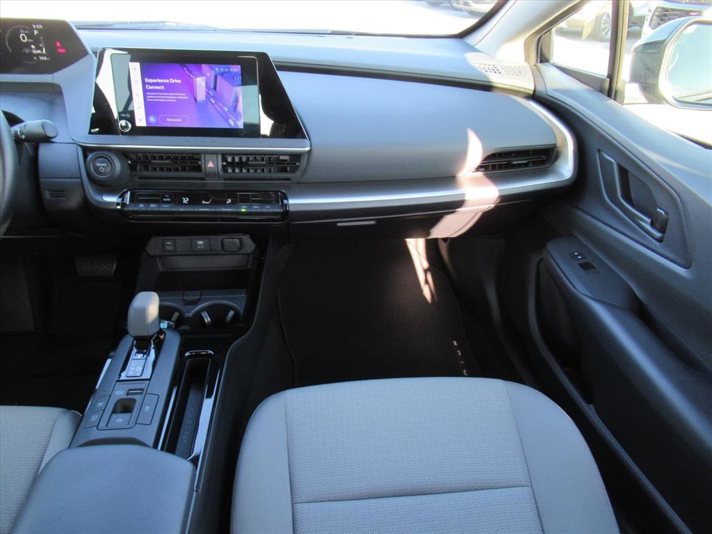 Used 2023 Toyota Prius LE image 13