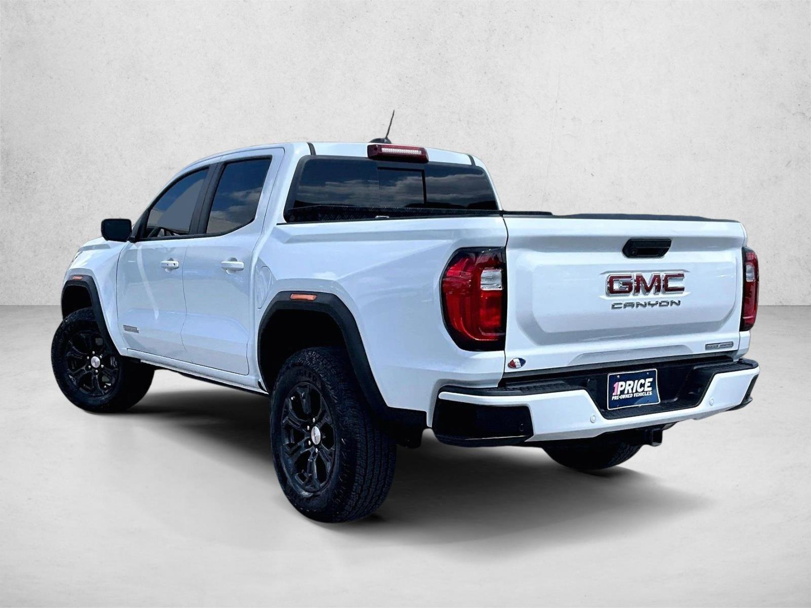 Used 2024 GMC Canyon Elevation w/ Convenience Package RWD image 12