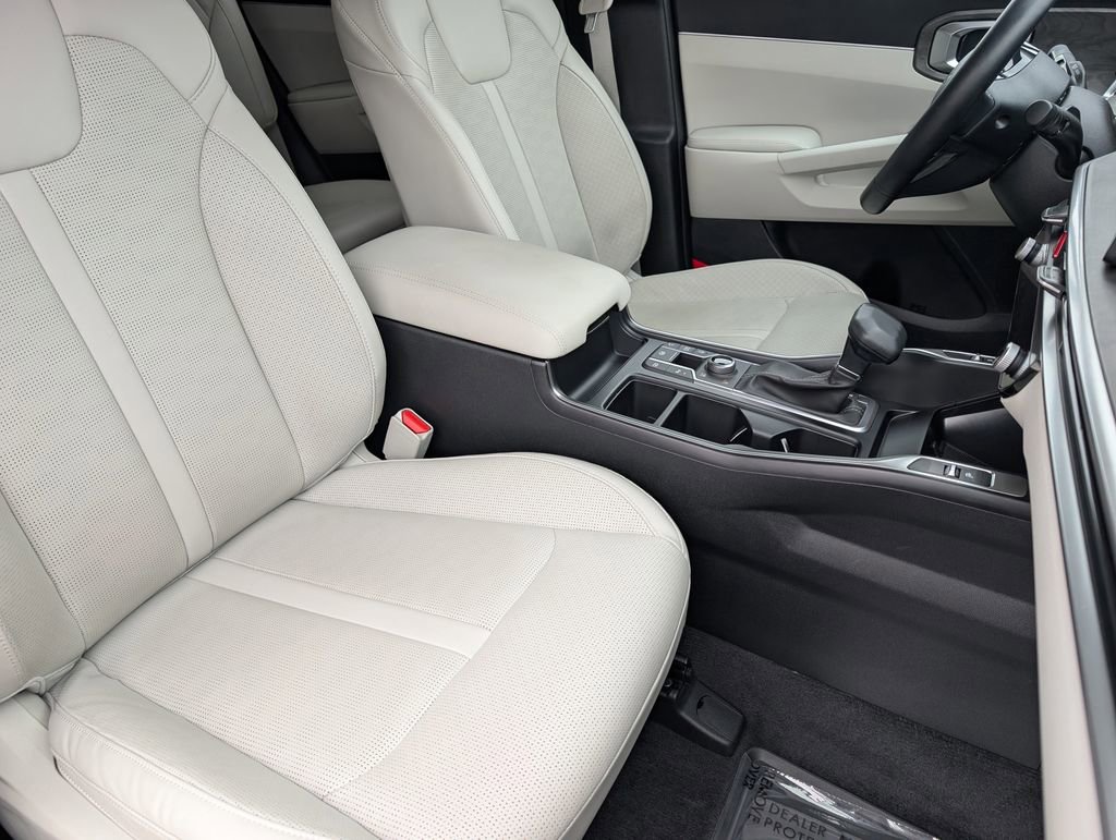 Certified 2024 Kia Sorento X-Line EX image 23