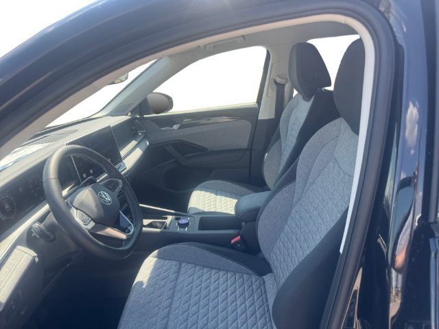 New 2026 Volkswagen Tiguan S FWD image 9
