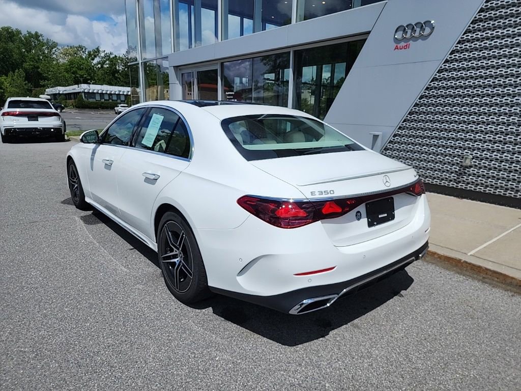 Used 2024 Mercedes-Benz E 350 4MATIC Sedan image 7