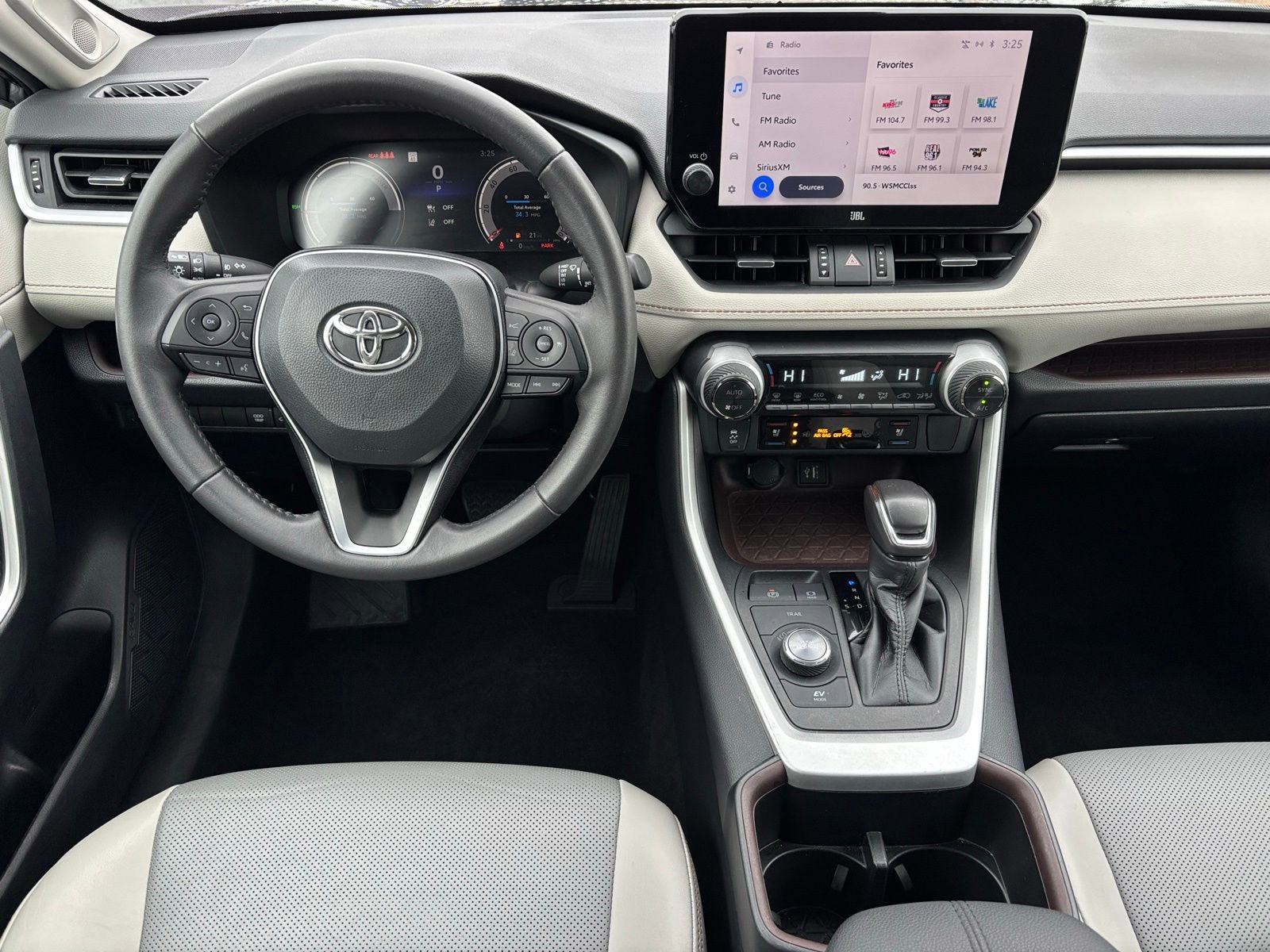 Used 2023 Toyota RAV4 Limited AWD/4WD image 3