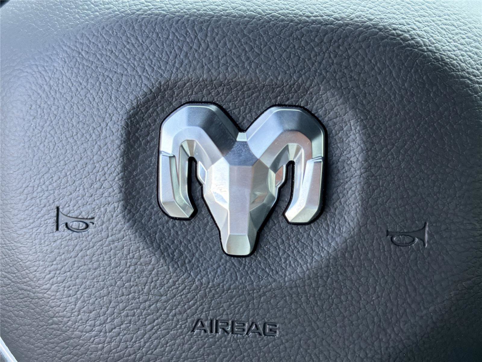 New 2026 RAM 2500 Big Horn AWD/4WD image 23