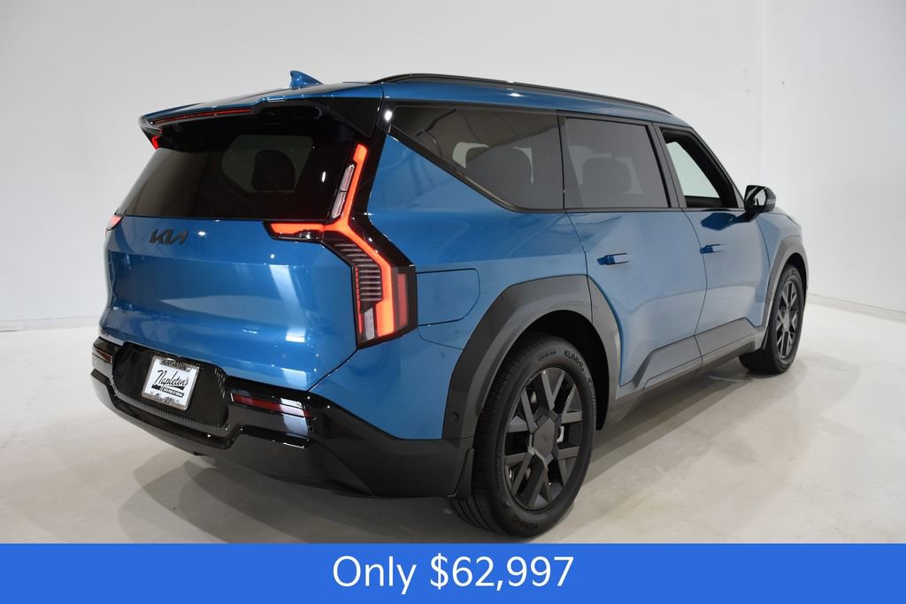 New 2026 Kia EV9 Land w/ Nightfall Edition Package image 4