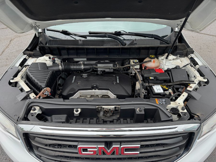 Used 2017 GMC Acadia SLE AWD/4WD image 25