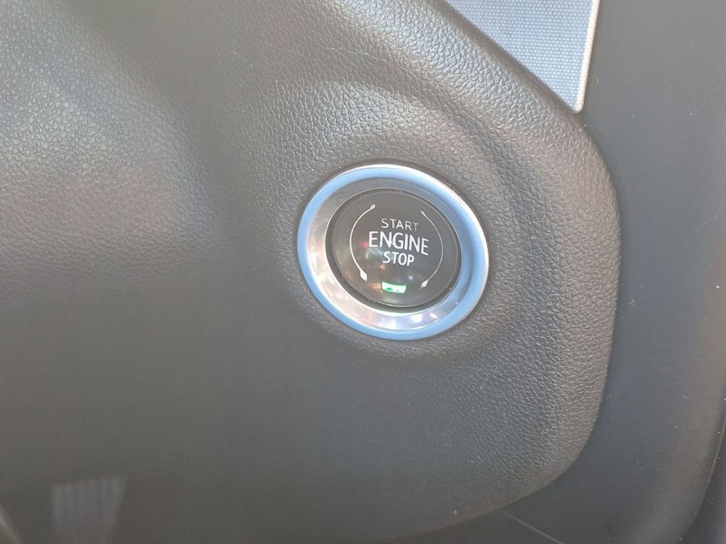 Used 2019 GMC Sierra 1500 SLT w/ SLT Premium Plus Package AWD/4WD image 17