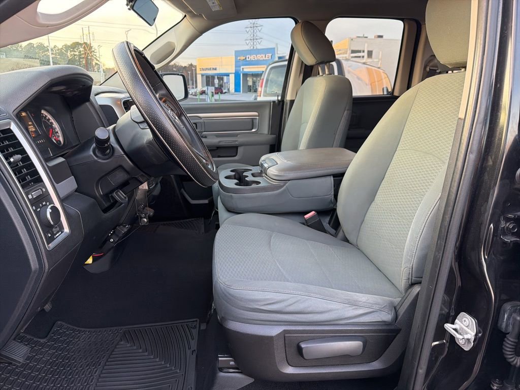 Used 2017 RAM 1500 Classic SLT image 14