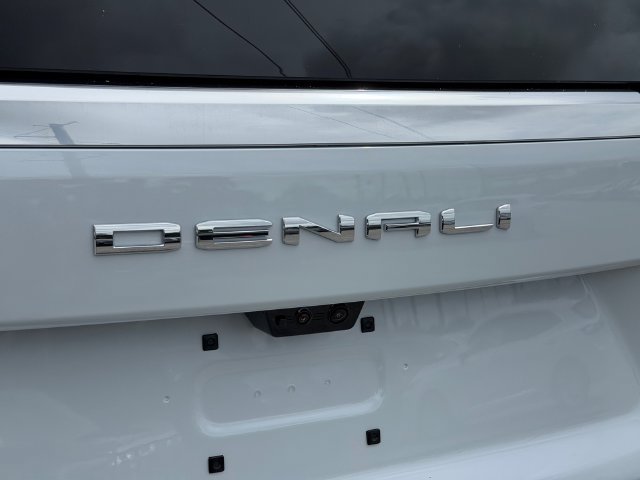 New 2027 GMC Yukon Denali w/ Denali Reserve Package AWD/4WD image 15