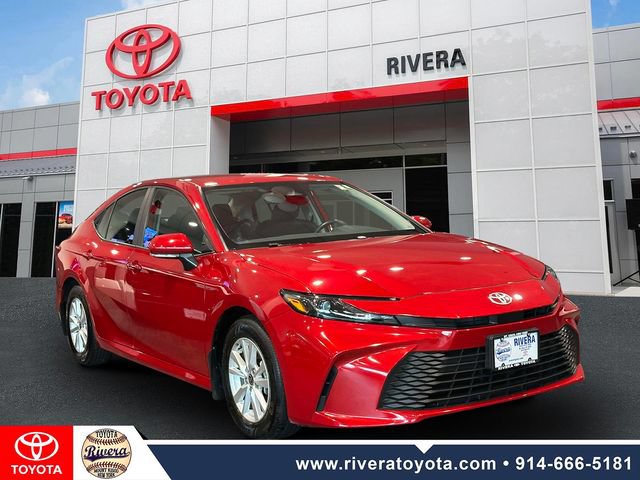 Used 2025 Toyota Camry LE w/ Convenience Package FWD image 7