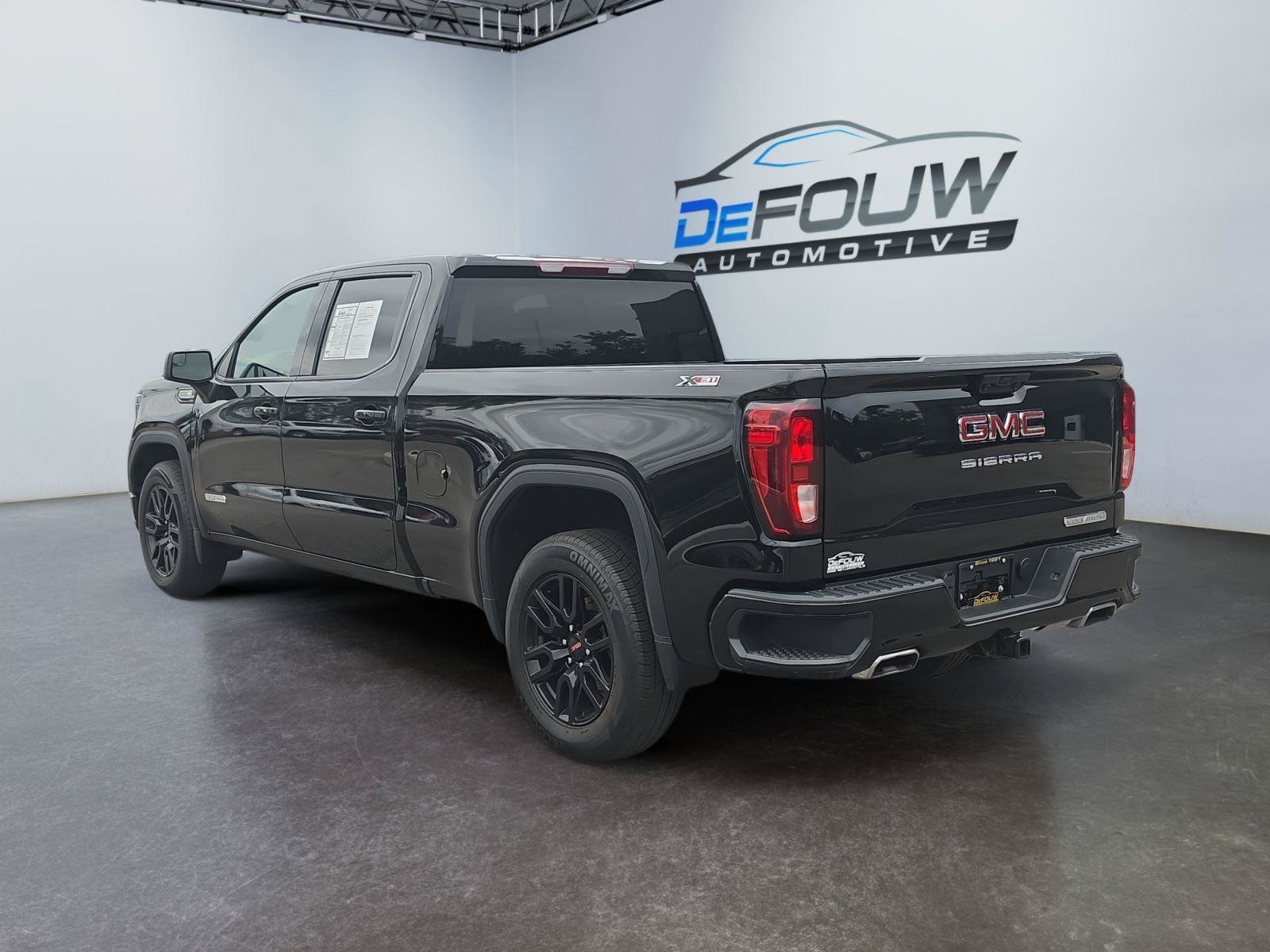 Used 2023 GMC Sierra 1500 Elevation w/ X31 Off-Road Package AWD/4WD image 5