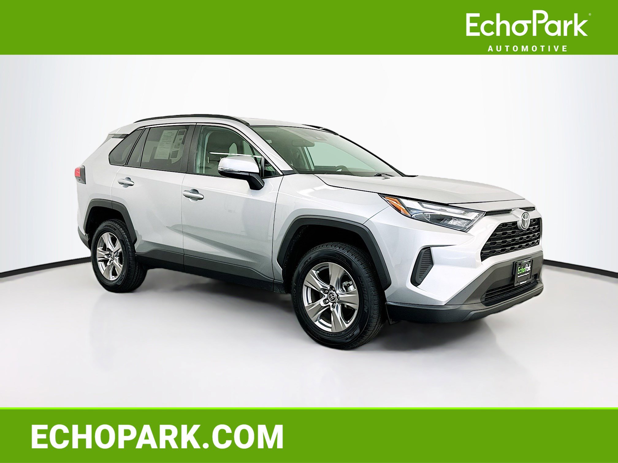 Used 2024 Toyota RAV4 XLE image 1