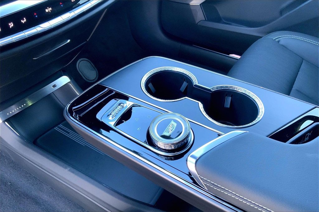 New 2026 Cadillac Lyriq V image 10