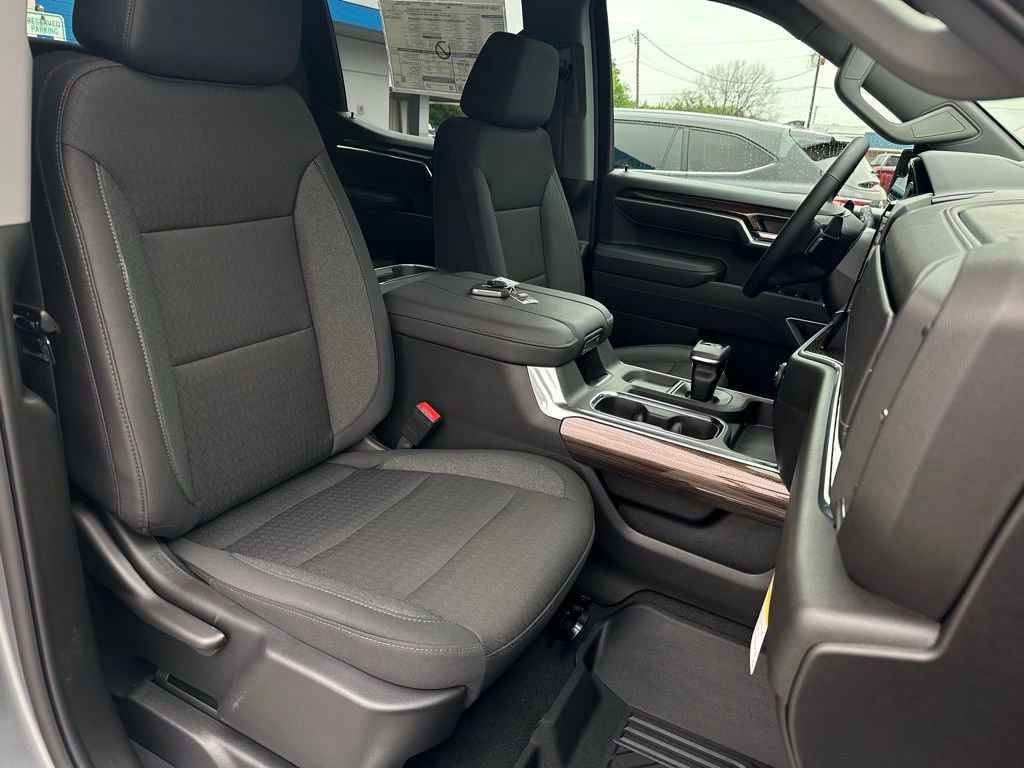 New 2026 Chevrolet Silverado 1500 LT w/ Z71 Off-Road Package image 16