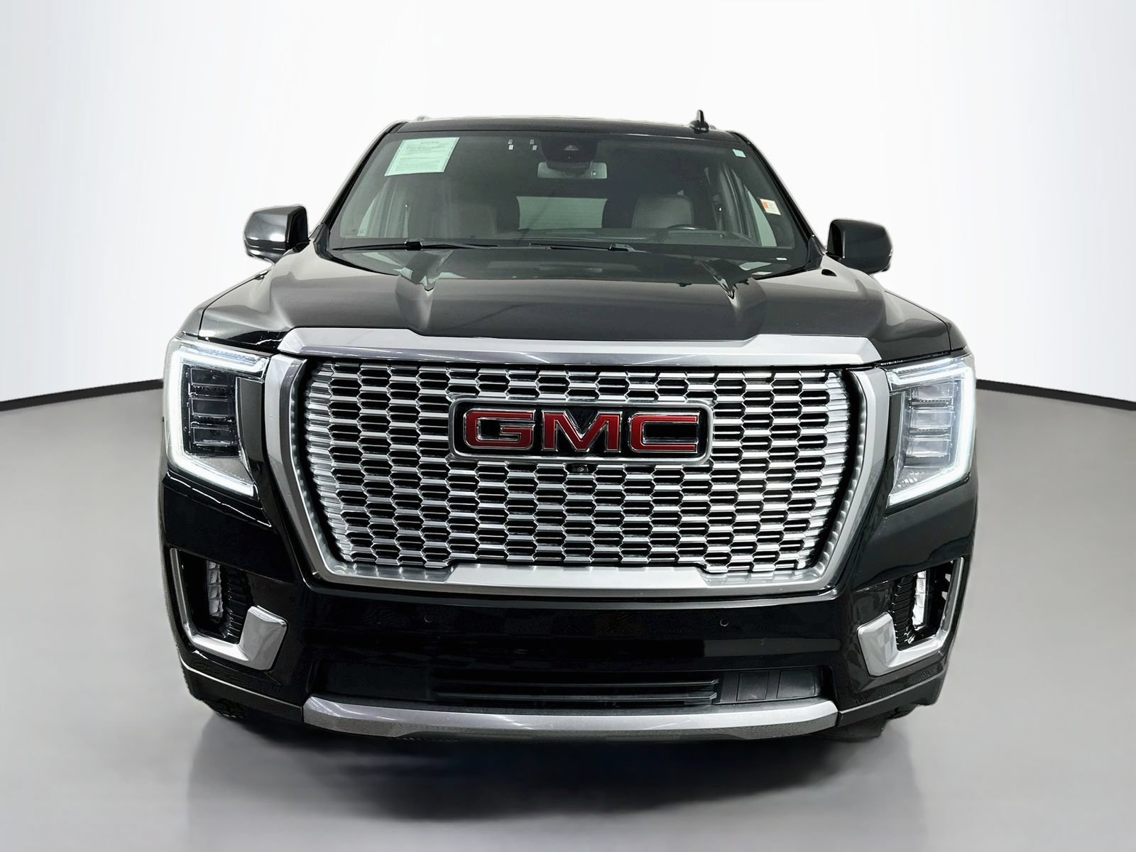 Used 2023 GMC Yukon Denali w/ Max Trailering Package AWD/4WD image 2
