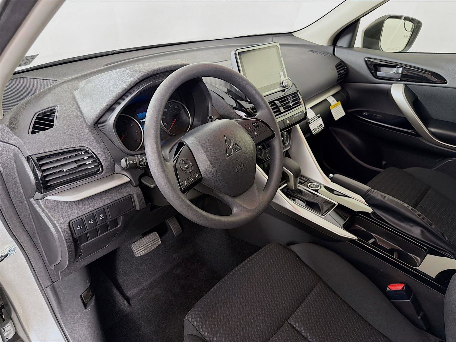 New 2026 Mitsubishi Eclipse Cross LE image 9