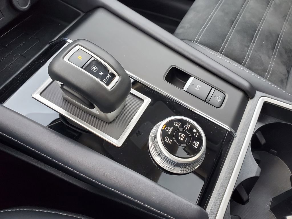 Used 2024 Mitsubishi Outlander SE image 34