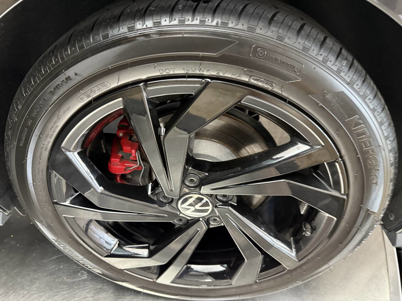 Used 2024 Volkswagen Jetta GLI Autobahn w/ GLI Black Package image 29