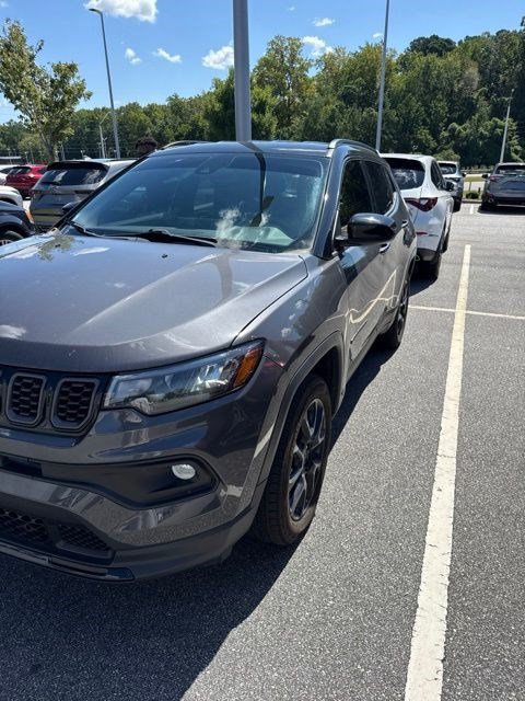 Used 2024 Jeep Compass Latitude w/ Altitude Special Edition
