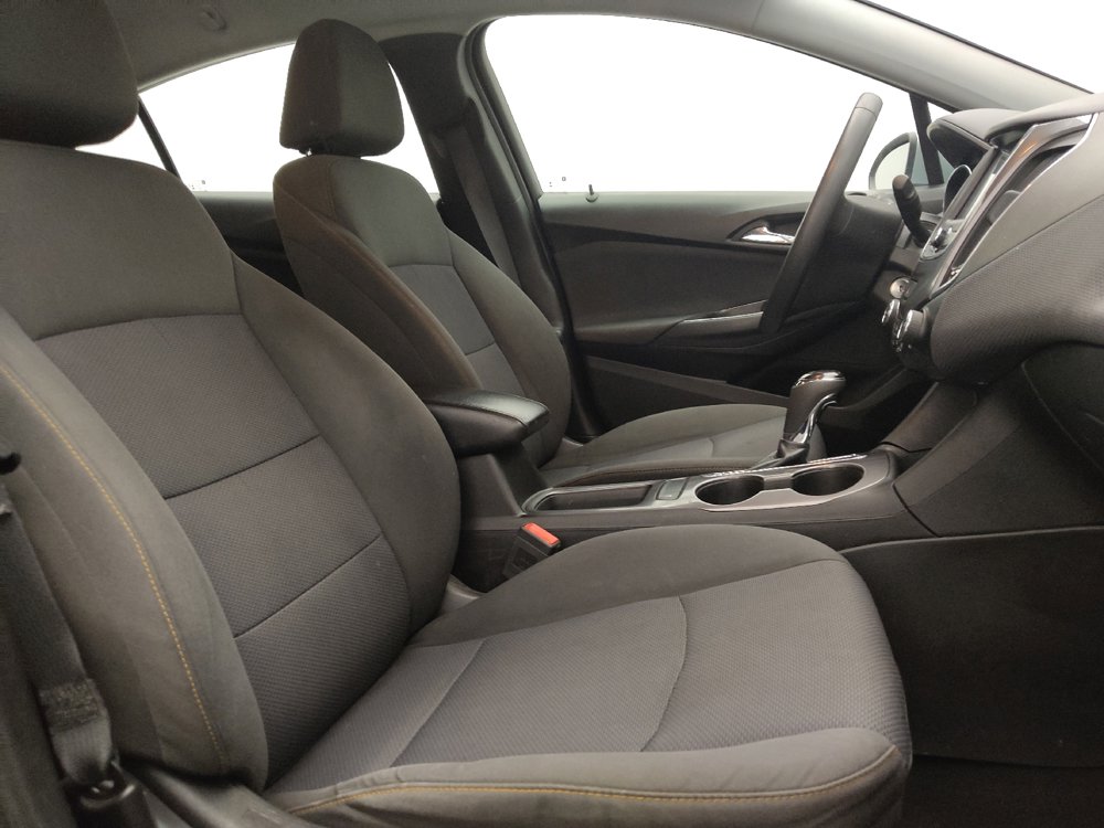 Used 2019 Chevrolet Cruze LS FWD image 21