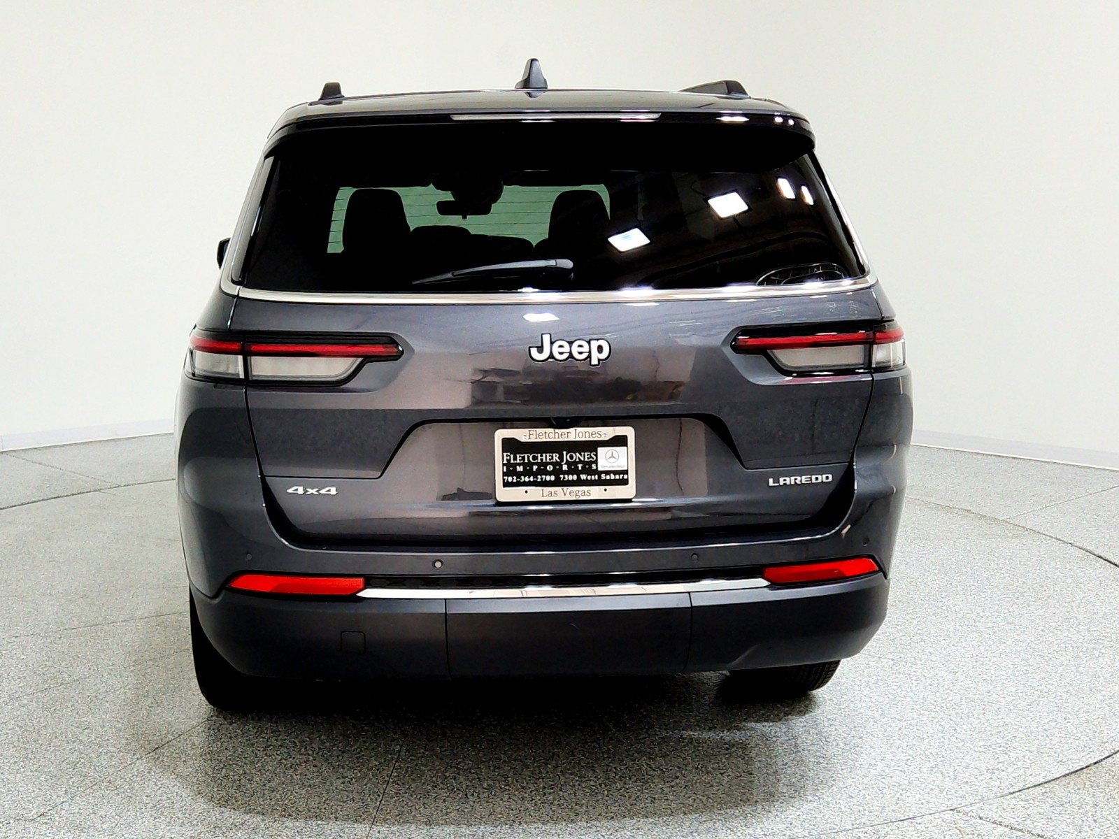 Used 2025 Jeep Grand Cherokee L Laredo w/ Luxury Tech Group I image 7