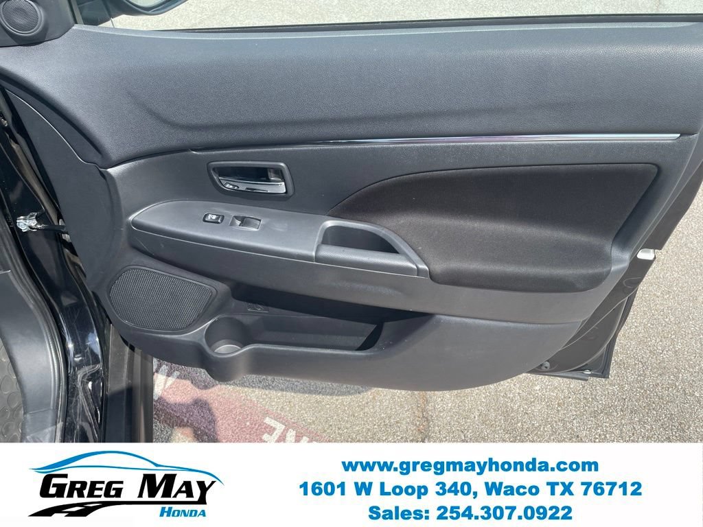 Used 2025 Mitsubishi Outlander Sport LE AWD/4WD image 25