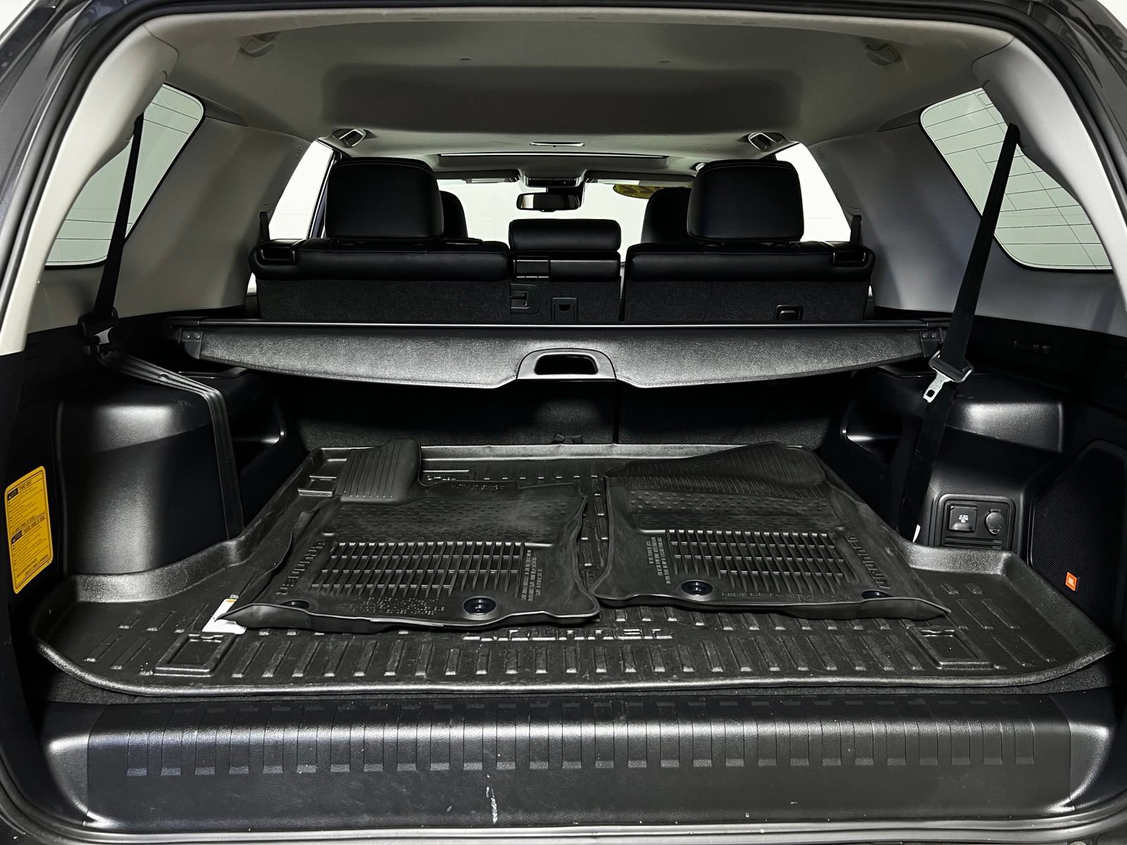 Used 2022 Toyota 4Runner Limited AWD/4WD image 30