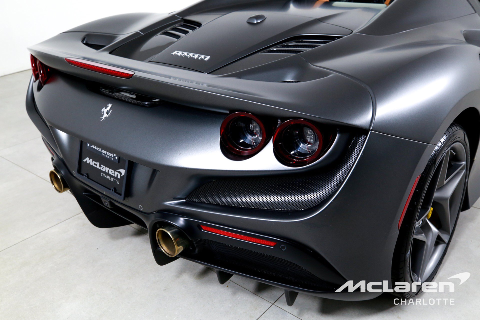 Used 2022 Ferrari SF90 Spider AWD/4WD image 33