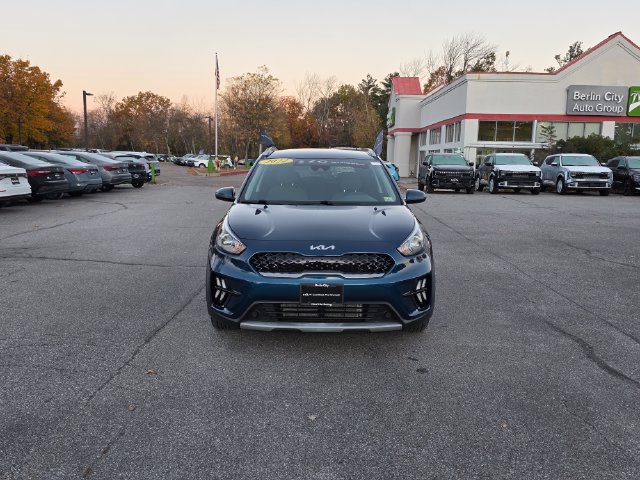 Certified 2022 Kia Niro LXS FWD image 3
