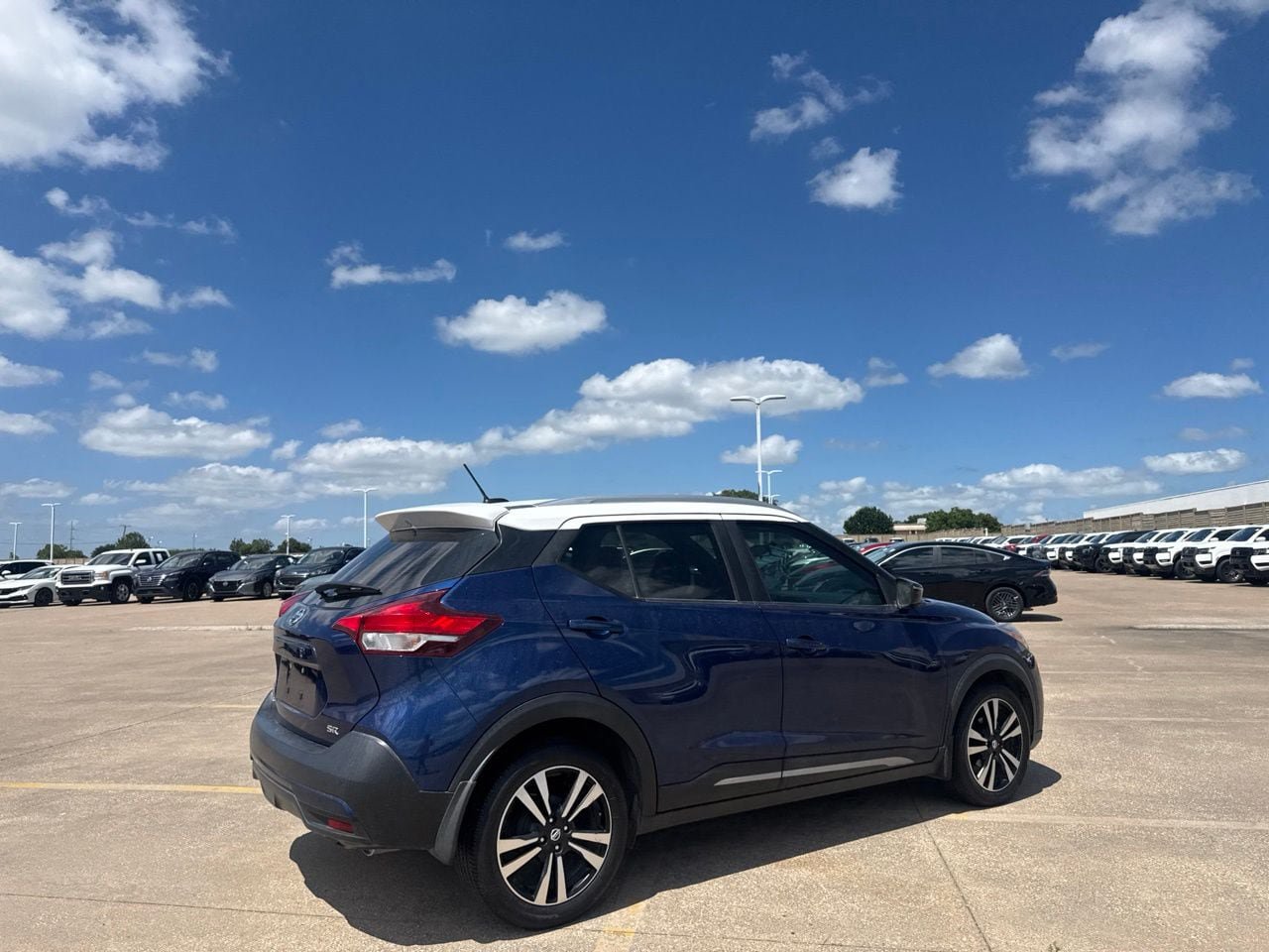 Certified 2019 Nissan Kicks SR w/ SR Premium Package FWD image 21