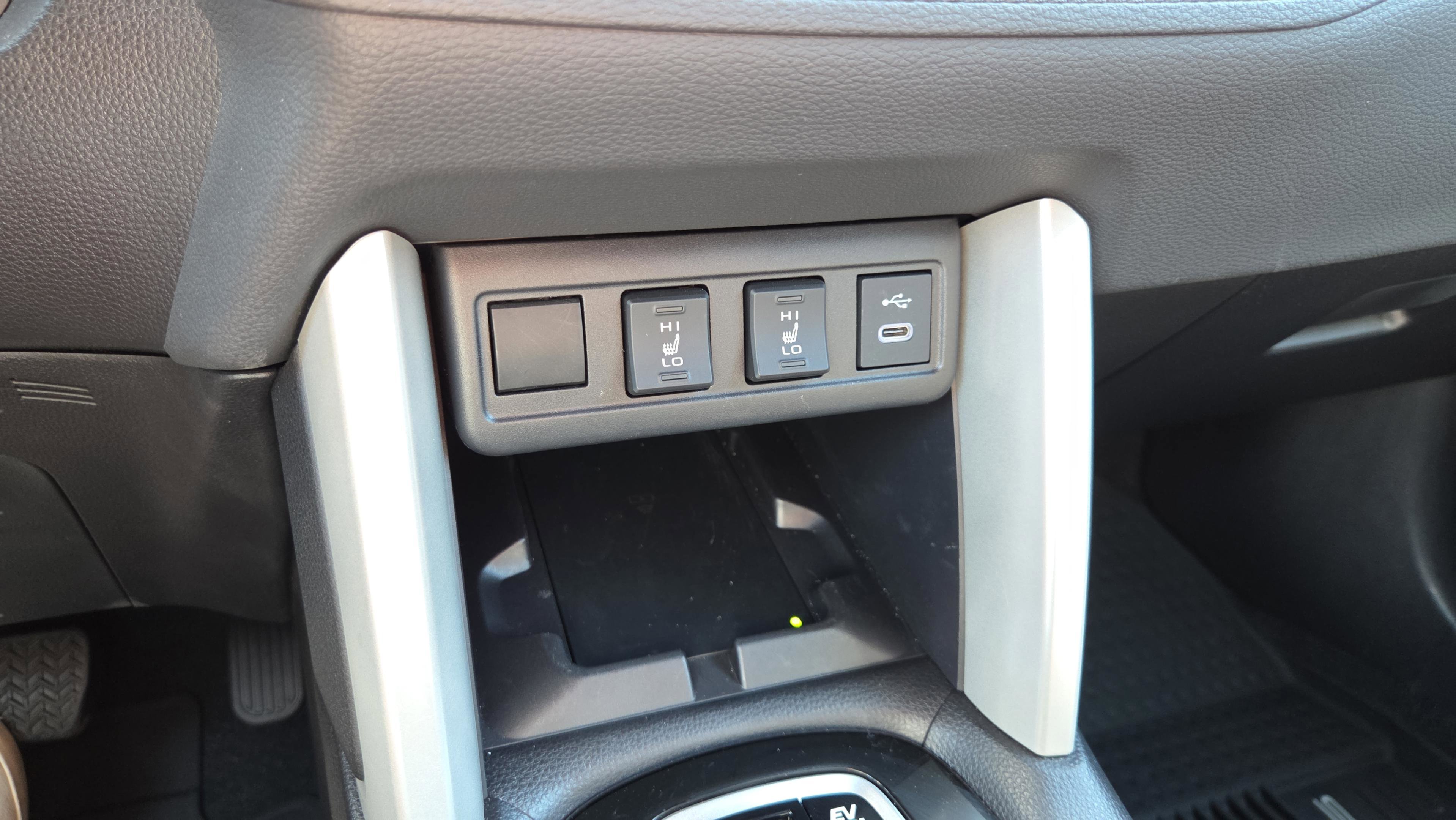 Used 2025 Toyota Corolla Cross AWD Hybrid w/ Convenience Package image 25