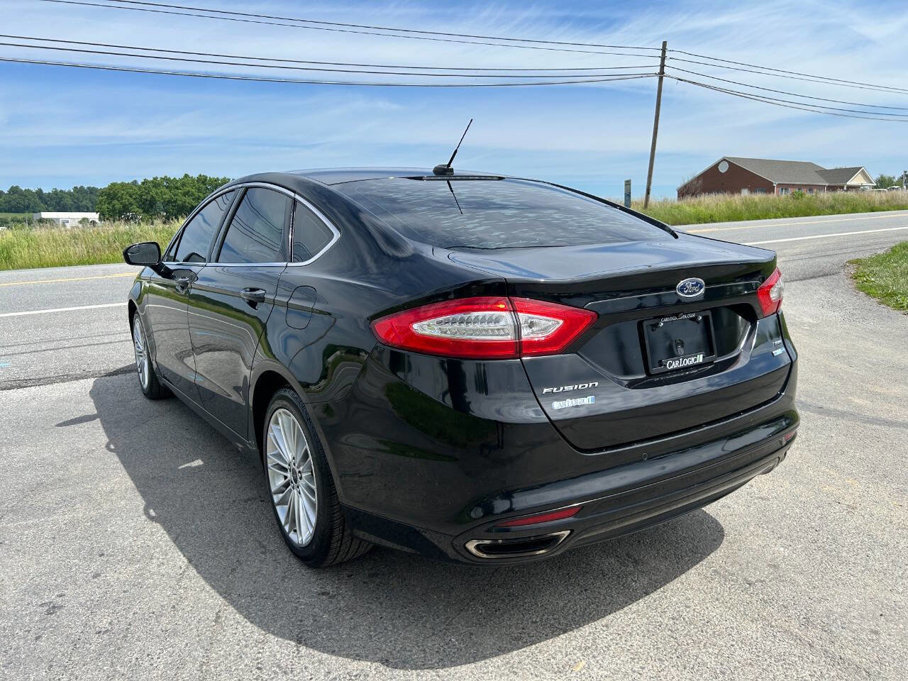 Used 2016 Ford Fusion SE w/ Equipment Group 202A AWD/4WD image 11