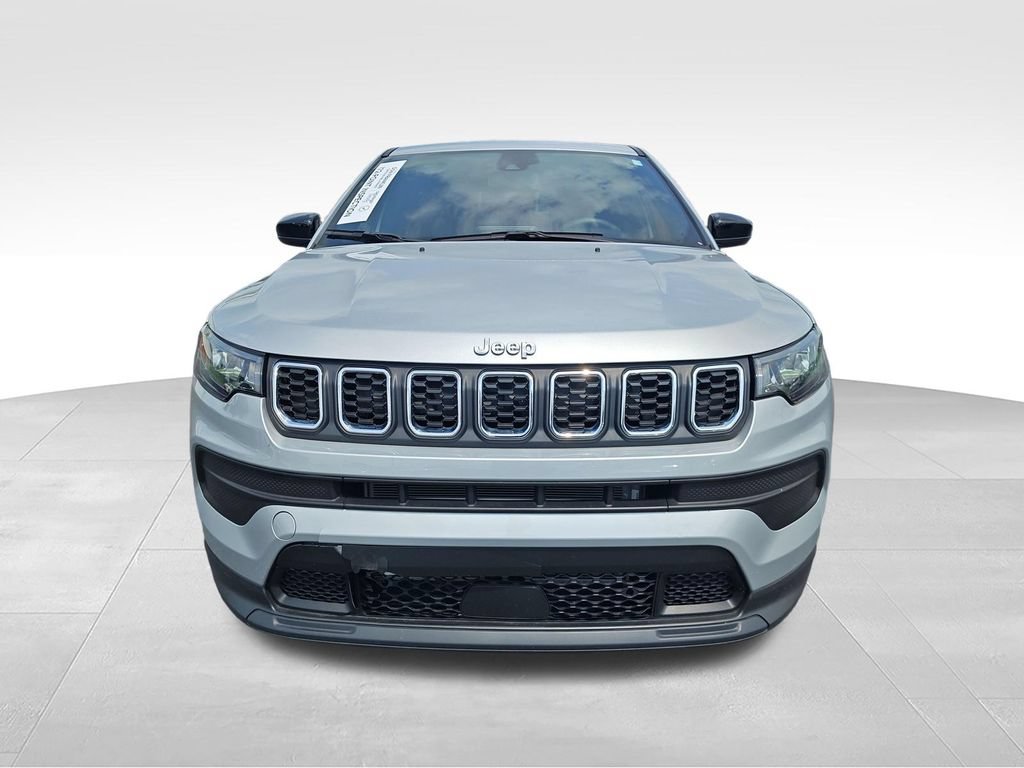 Used 2025 Jeep Compass Sport AWD/4WD image 8