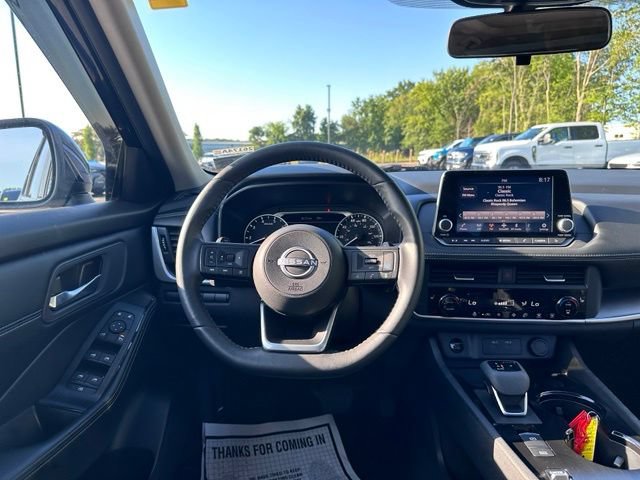 Used 2024 Nissan Rogue SV w/ SV Premium Package FWD image 21