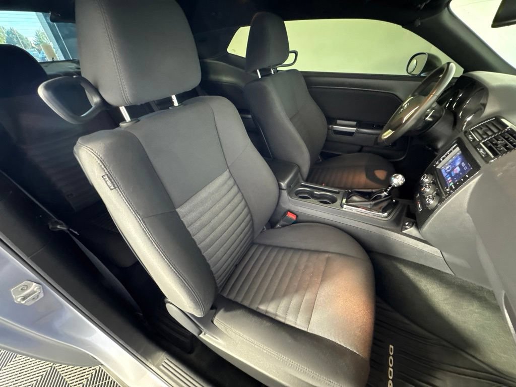 Used 2014 Dodge Challenger R/T w/ Sound Group II RWD image 40