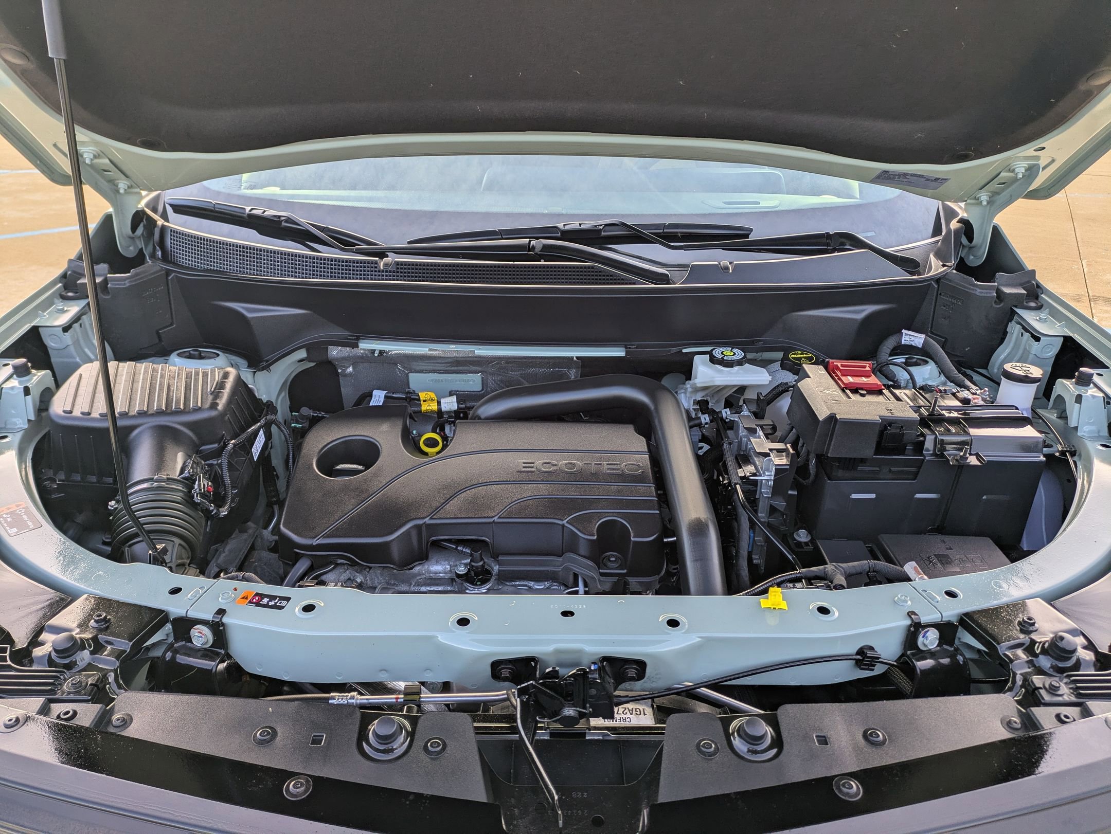 Used 2025 Chevrolet Equinox ACTIV w/ Safety and Technology Package image 33