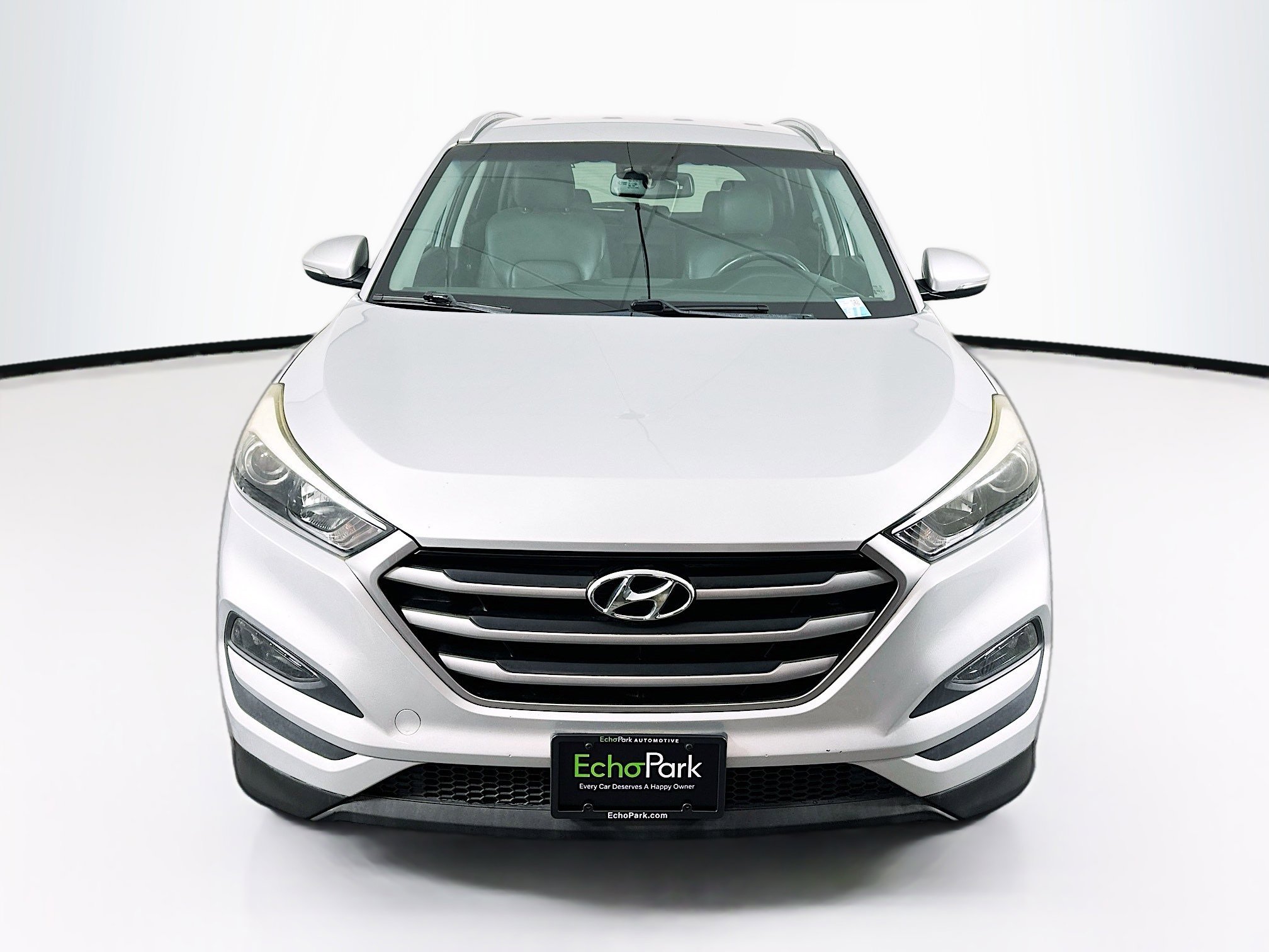 Used 2017 Hyundai Tucson SE Plus FWD image 2