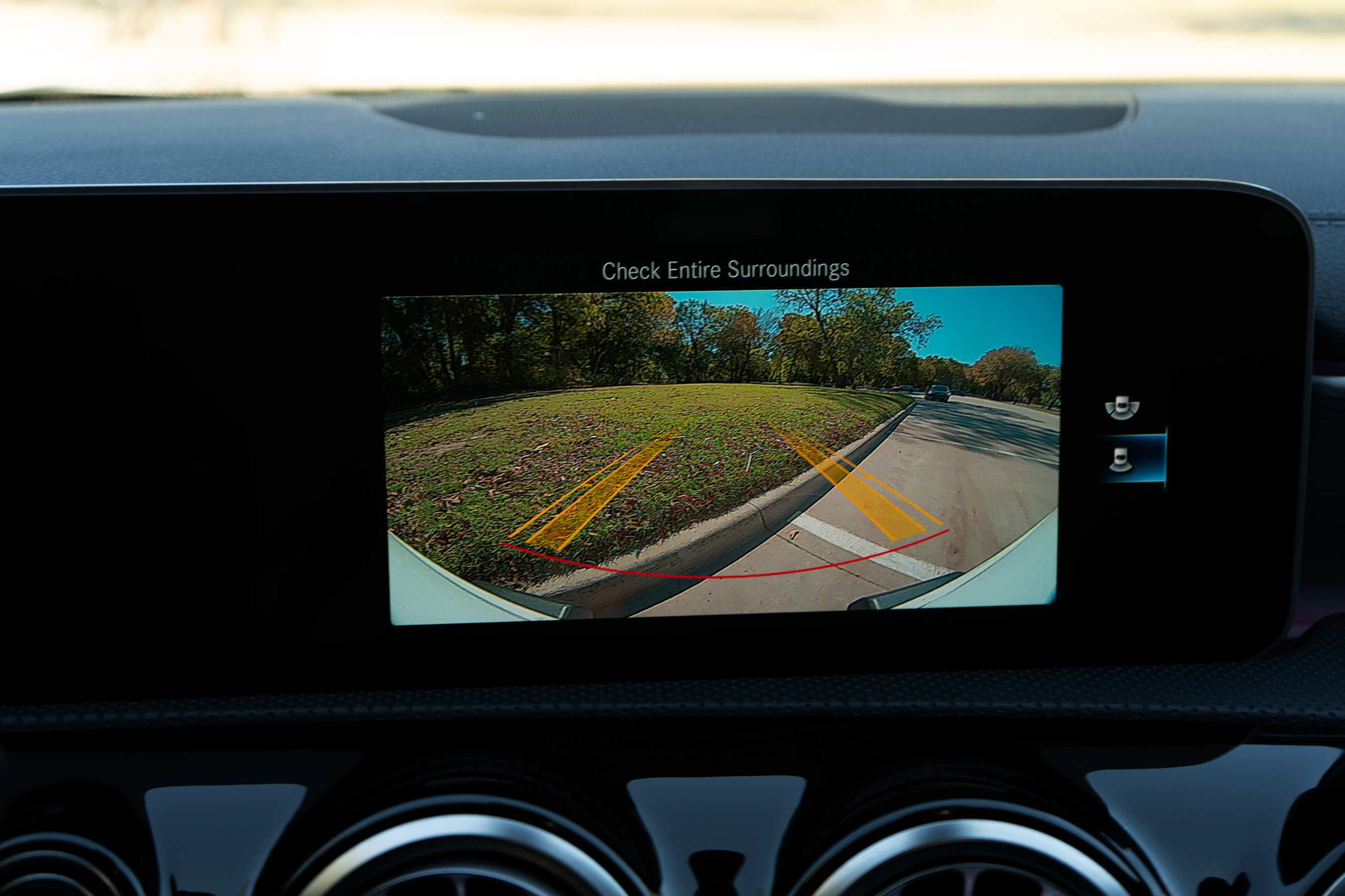 Used 2020 Mercedes-Benz CLA 250 4MATIC image 30