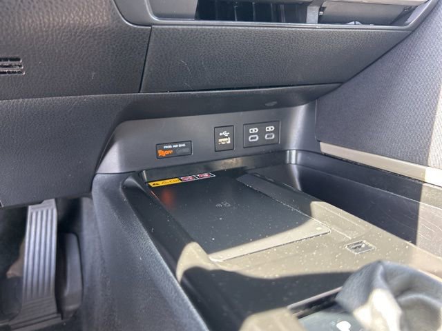 Used 2025 Toyota Camry LE image 25