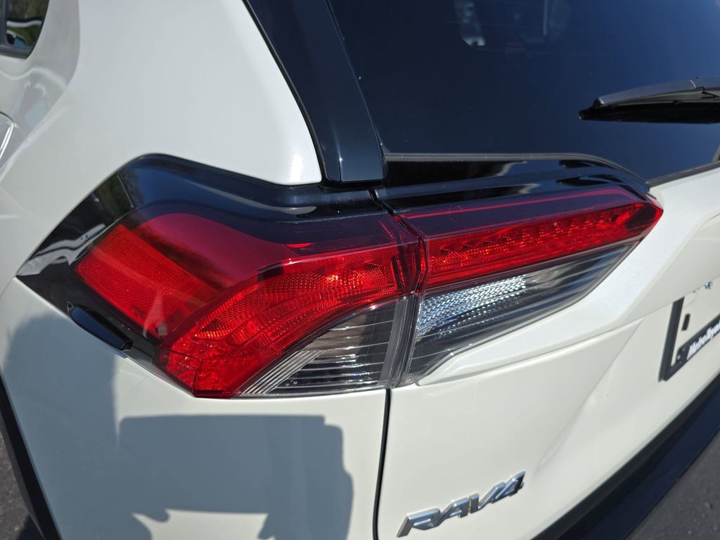 Certified 2022 Toyota RAV4 SE w/ Convenience Package AWD/4WD image 40