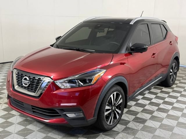 Used 2020 Nissan Kicks SR w/ SR Premium Package FWD video 2