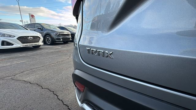 Used 2024 Chevrolet Trax LT image 34