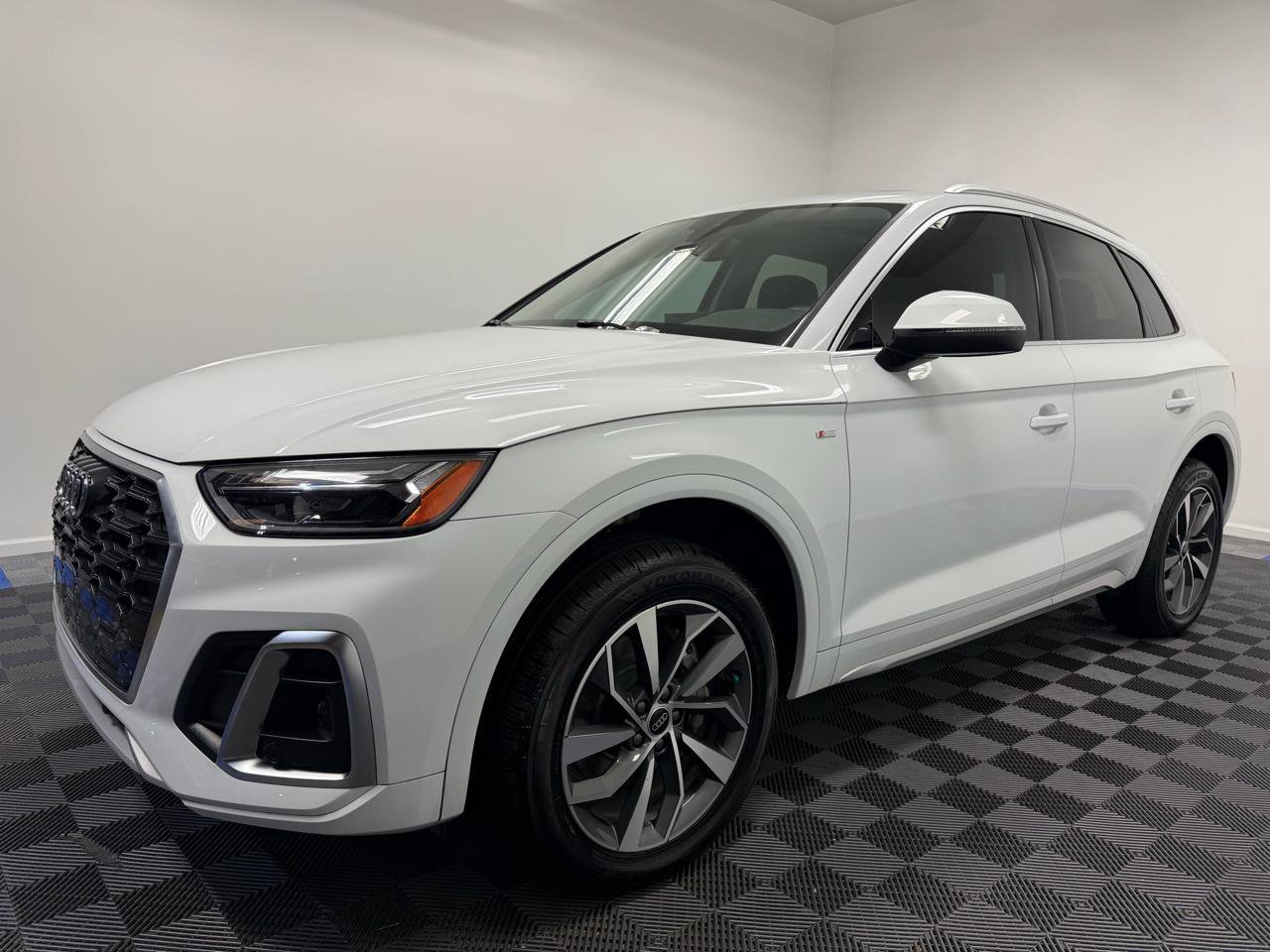 Used 2023 Audi Q5 2.0T Premium Plus AWD/4WD image 3
